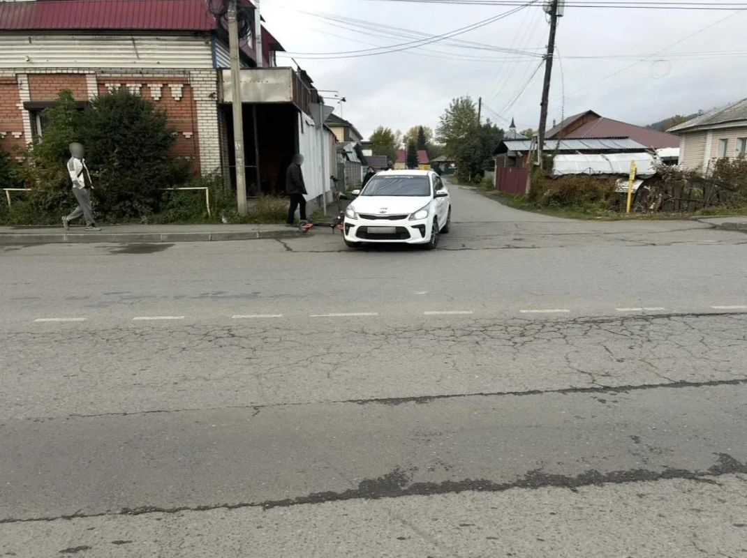 В Горно-Алтайске и Усть-Коксе в ДТП пострадали подростки, управлявшие мотоциклом и электросамокатом В Горно-Алтайске и Усть-Коксе в ДТП пострадали подростки, управлявшие мотоциклом и электросамокатом