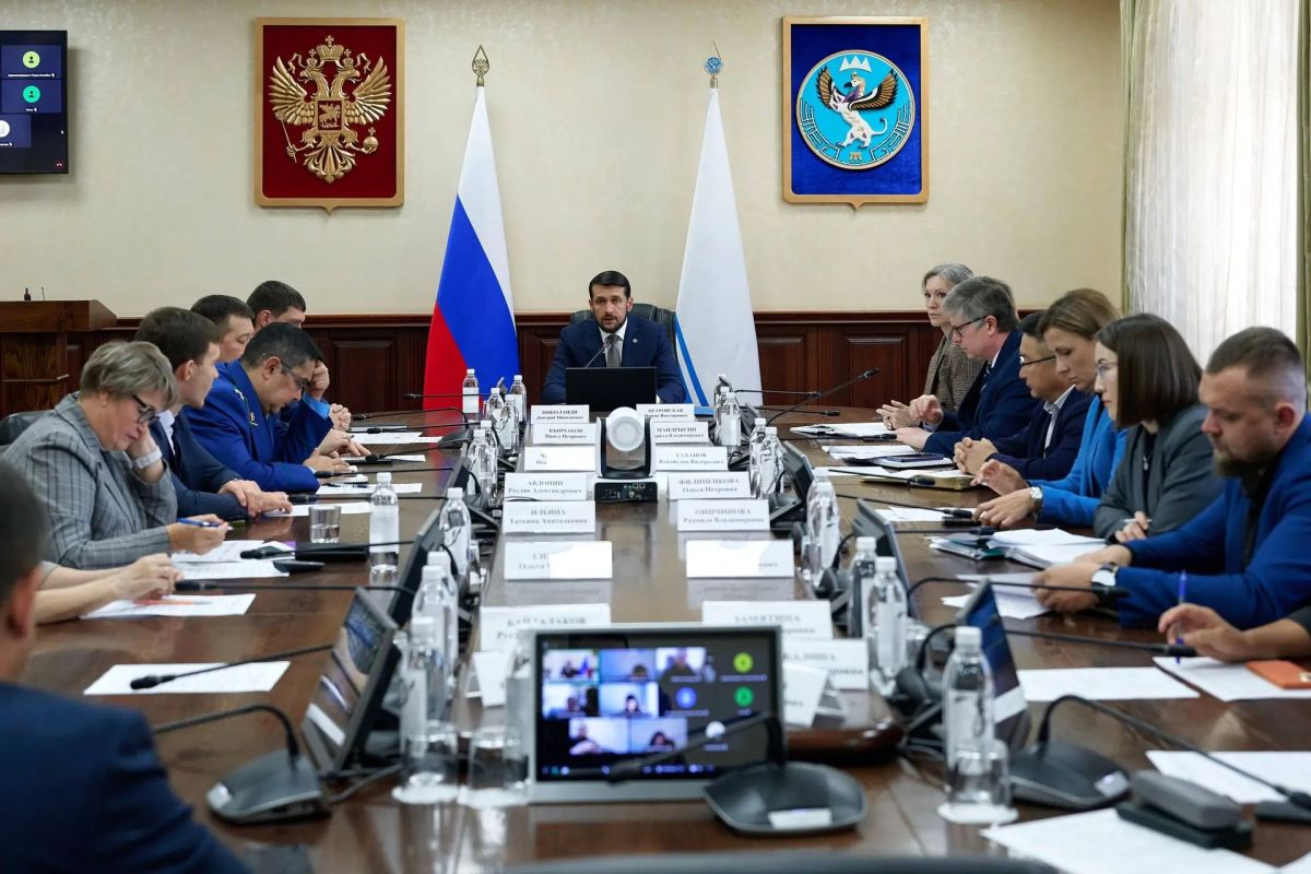 Александр Прокопьев: В Республике Алтай продолжается работа по наведению порядка в сфере управления земельными ресурсами Александр Прокопьев: В Республике Алтай продолжается работа по наведению порядка в сфере управления земельными ресурсами