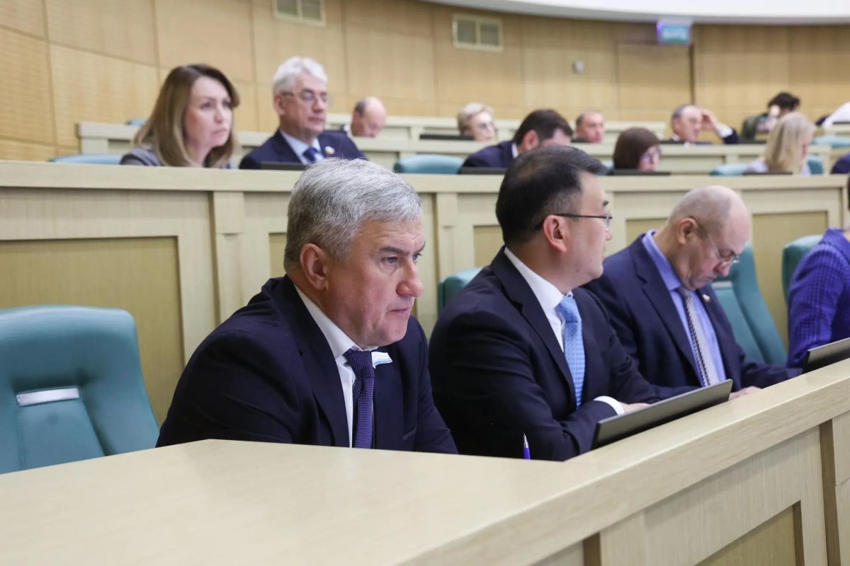 Представители Республики Алтай приняли участие в парламентских слушаниях, посвященных проекту федерального бюджета Представители Республики Алтай приняли участие в парламентских слушаниях, посвященных проекту федерального бюджета