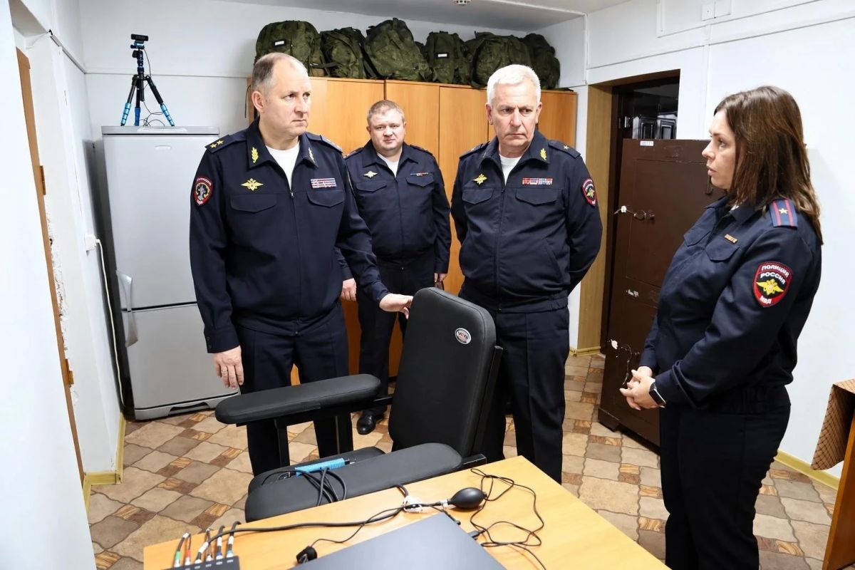 Начальник Экспертно-криминалистического центра МВД России Вадим Казьмин посетил Республику Алтай с рабочей поездкой Начальник Экспертно-криминалистического центра МВД России Вадим Казьмин посетил Республику Алтай с рабочей поездкой