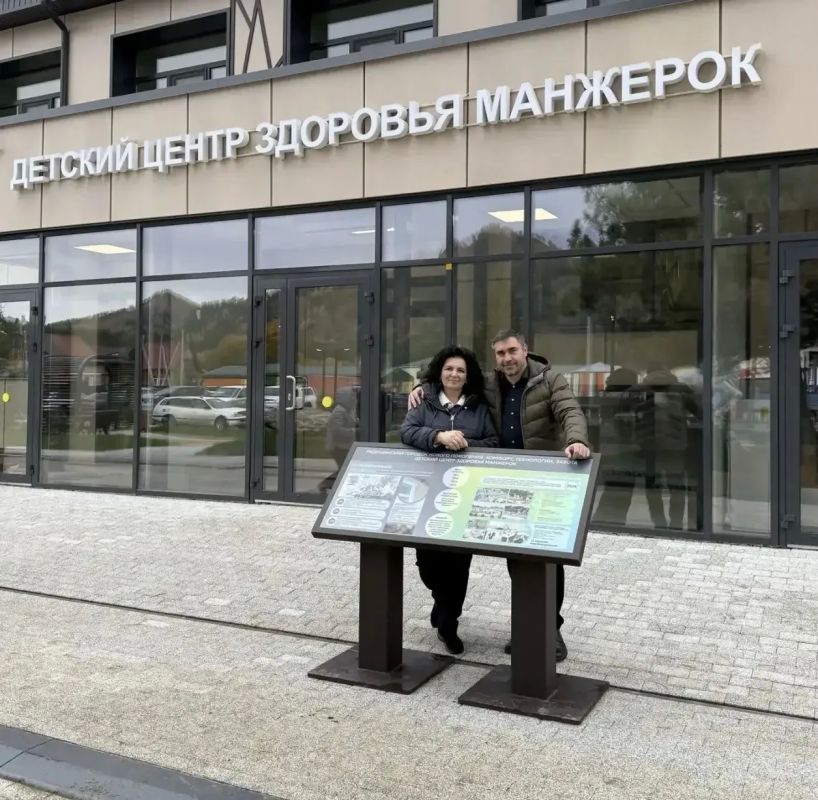 В нашей стране строится большое количество больниц В нашей стране строится большое количество больниц