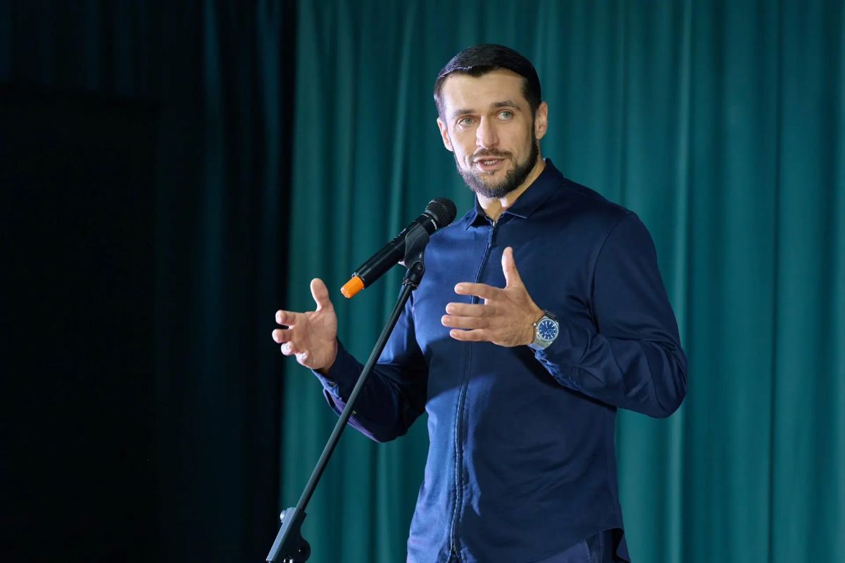 Александр Прокопьев: В селе Бешпельтир Чемальского района открылся новый Дом культуры — долгожданное событие для всех, кто здесь живёт Александр Прокопьев: В селе Бешпельтир Чемальского района открылся новый Дом культуры — долгожданное событие для всех, кто здесь живёт