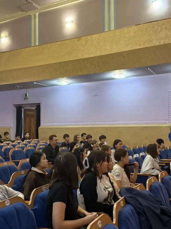 Второму молодежному фестивалю КВН быть! Второму молодежному фестивалю КВН быть!