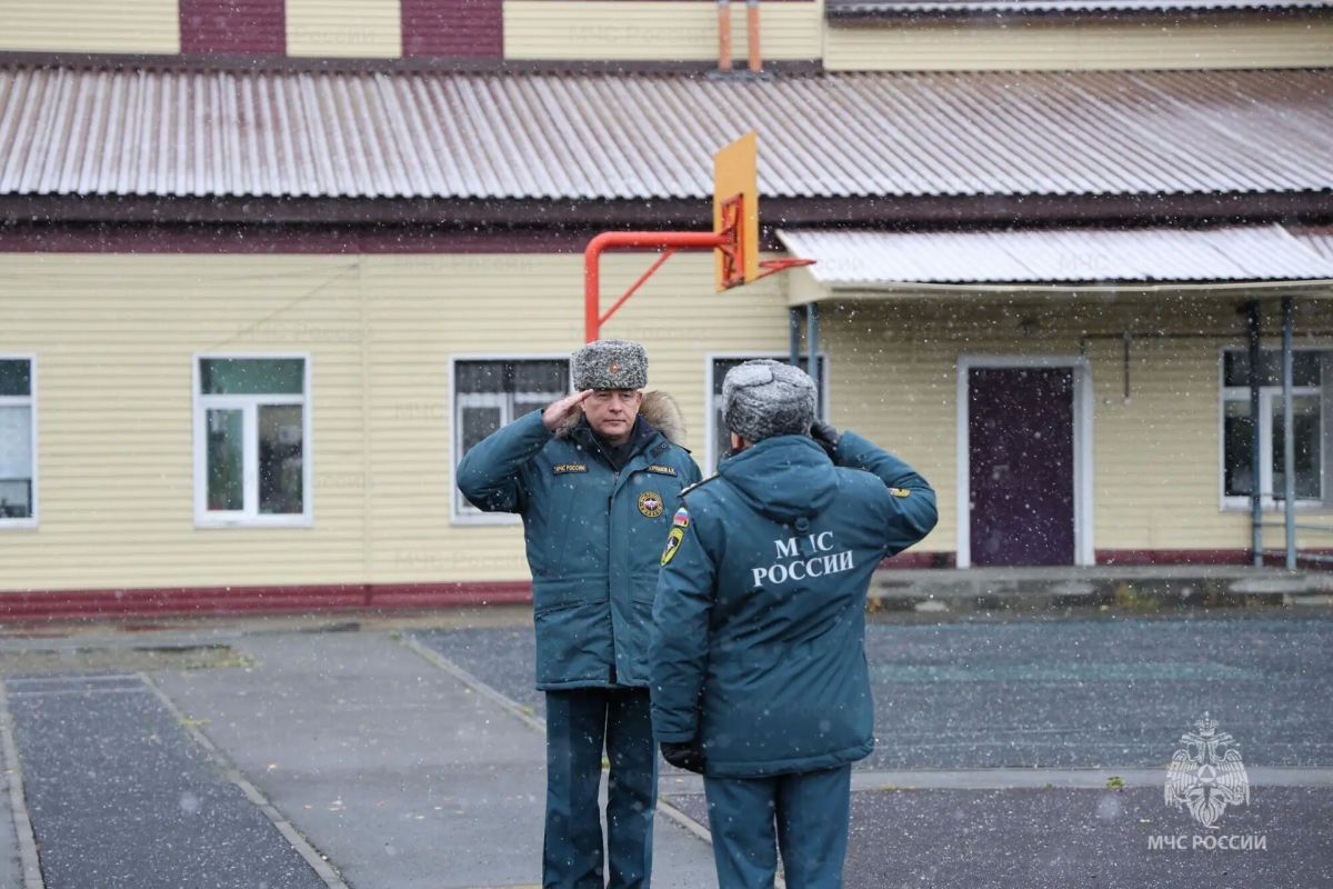 Сотрудники Главного управления перешли на зимнюю форму одежды Сотрудники Главного управления перешли на зимнюю форму одежды
