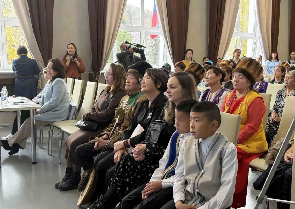 Прямо сейчас в Национальной библиотеке Республики Алтай имени М.В. Чевалкова проходят XV Краеведческие чтения «Писатели-юбиляры — 2026» Прямо сейчас в Национальной библиотеке Республики Алтай имени М.В. Чевалкова проходят XV Краеведческие чтения «Писатели-юбиляры — 2026»