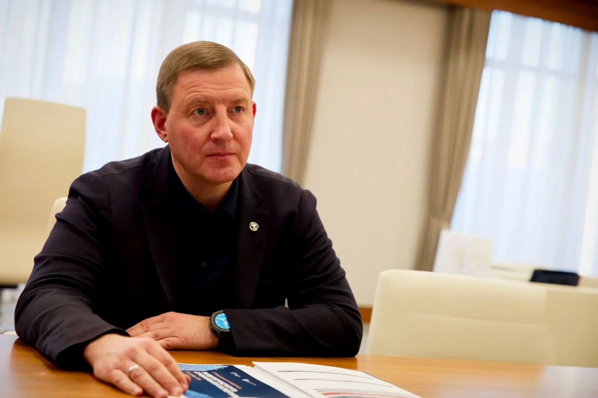 Итоги строительного сезона и реализация нацпроектов: Андрей Турчак встретился с Иреком Файзуллиным Итоги строительного сезона и реализация нацпроектов: Андрей Турчак встретился с Иреком Файзуллиным