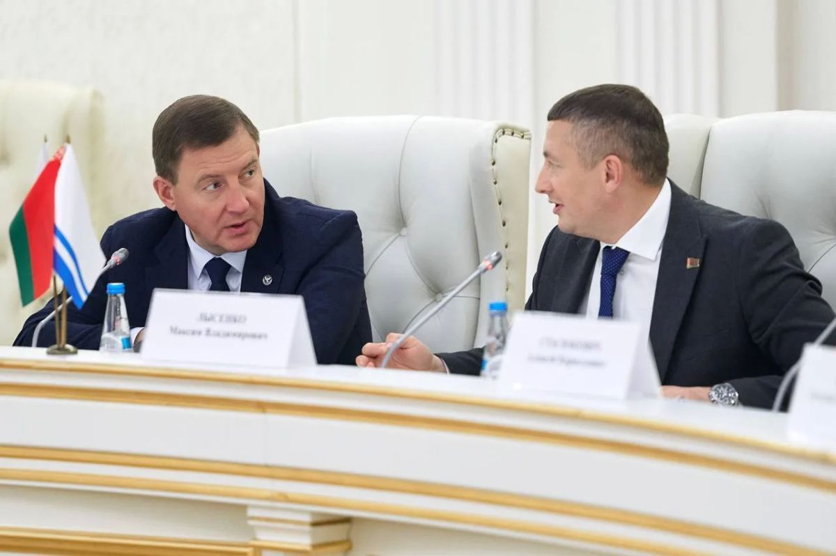 Республика Алтай и Беларусь подписали программу сотрудничества Республика Алтай и Беларусь подписали программу сотрудничества