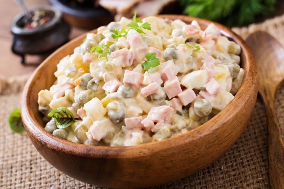 Как за четверть века изменилась цена на оливье?