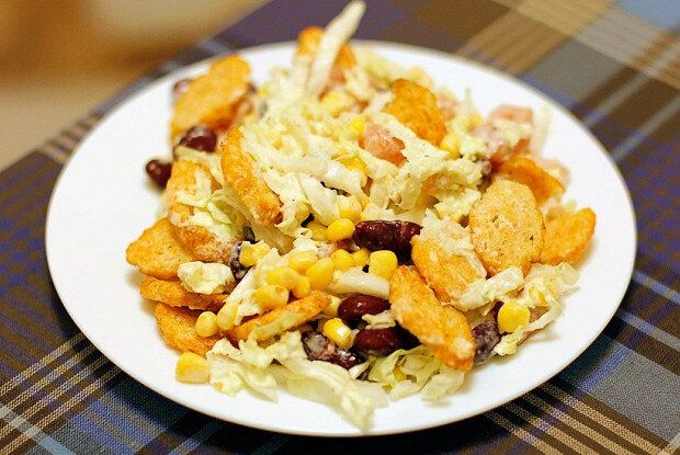 Кулинарное вдохновение: пять салатов с капустой, которые стоит попробовать