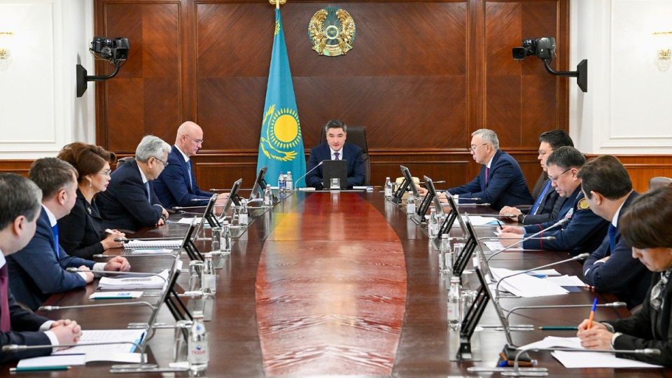 Премьер-министр Казахстана вводит жесткие меры против фейков о новой Конституции