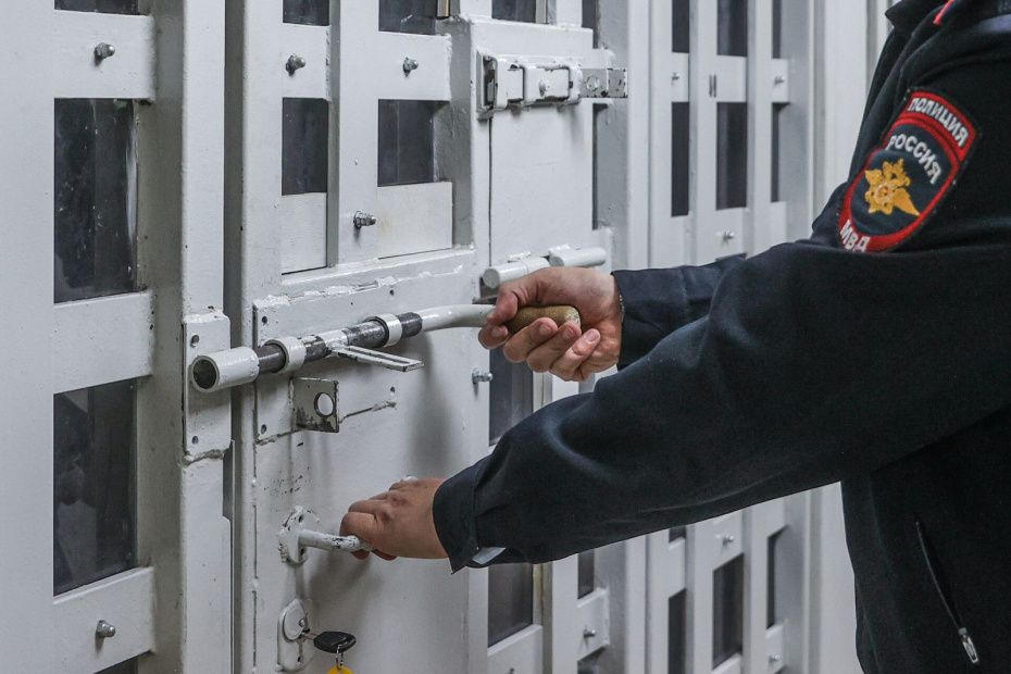 Логотип Instagram привел к аресту правозащитника: суд не учел раскаяние