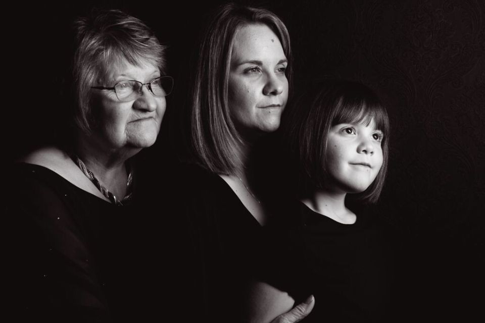 Как наладить отношения с дочерью в сложной семейной ситуации